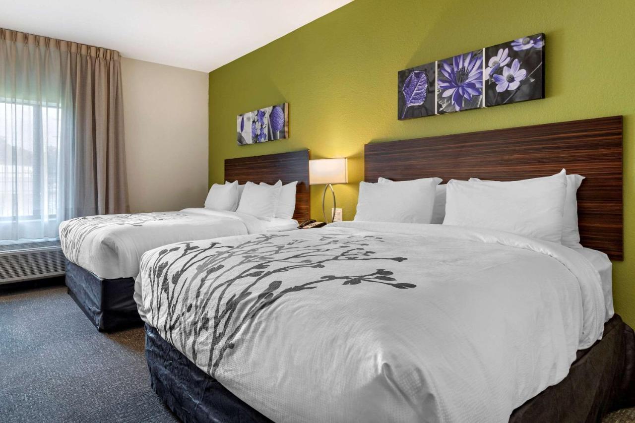 Sleep Inn & Suites Crosby Bagian luar foto