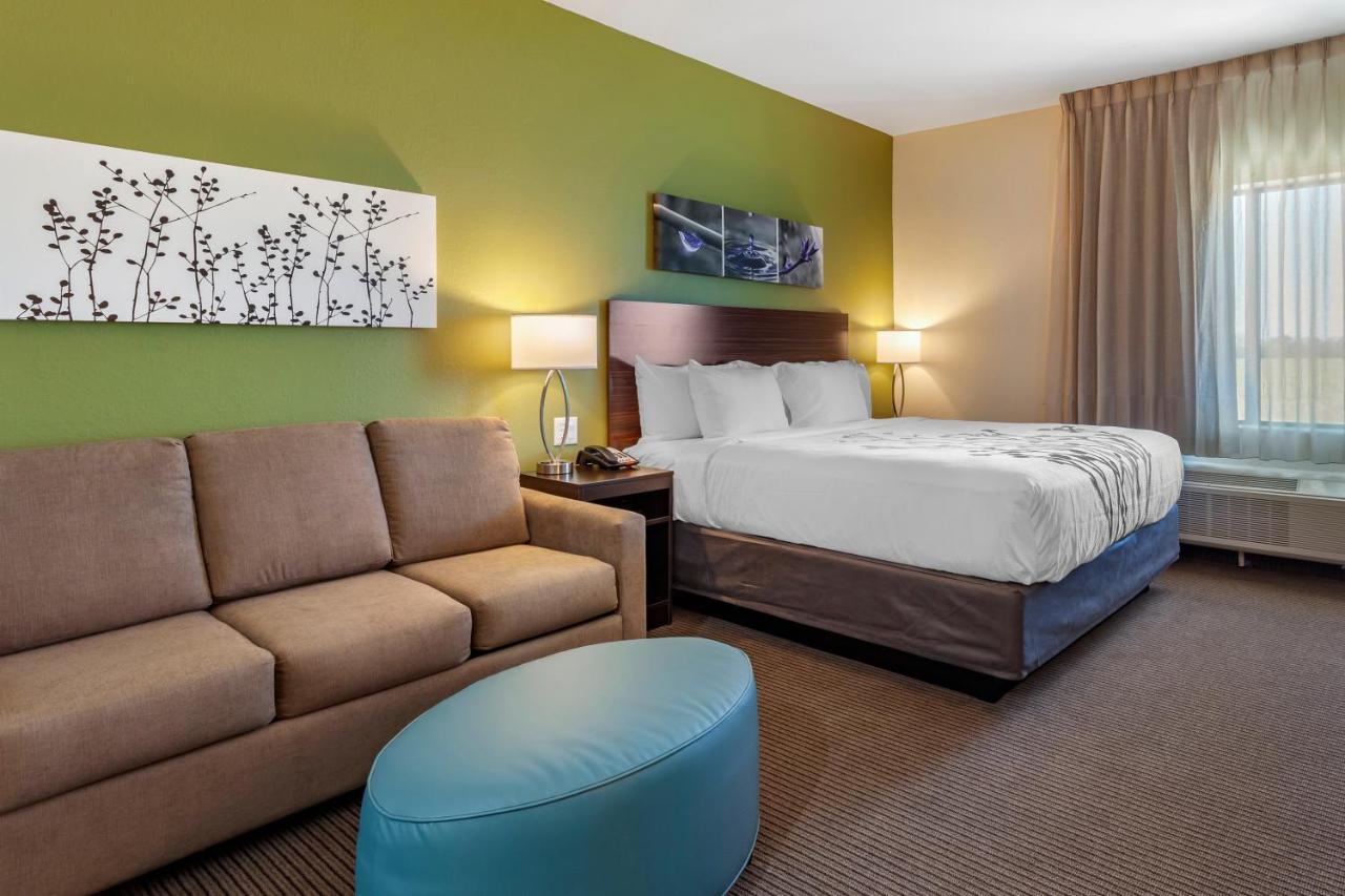 Sleep Inn & Suites Crosby Bagian luar foto